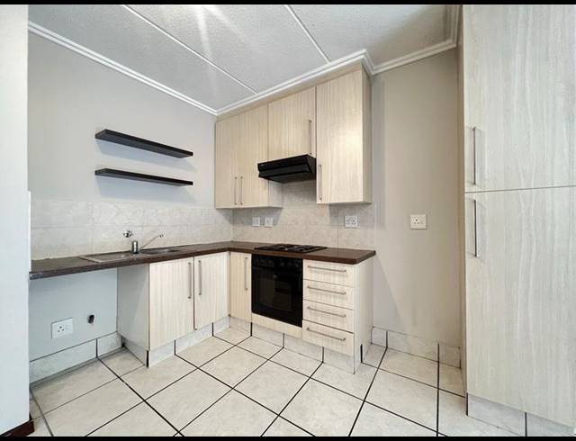 0 BEDROOM APARTMENT FOR SALE IN LONEHILL